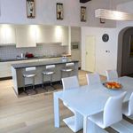 Rent 2 bedroom apartment of 250 m² in Bruxelles