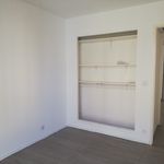 Rent 3 bedroom apartment of 5431 m² in Marseille