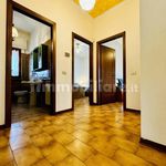 Affitto 5 camera casa di 140 m² in Milano