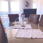 Rent 4 bedroom apartment of 92 m² in Split