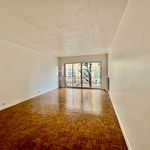 Rent 3 bedroom apartment of 86 m² in Saint-Germain-en-Laye