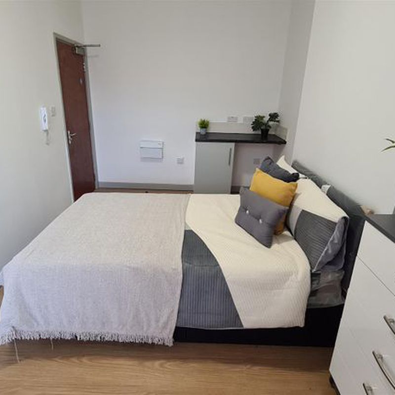Room to rent in Himley Road, Dudley DY1