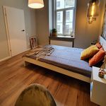 Wynajmij 2 sypialnię apartament z 34 m² w Łódź