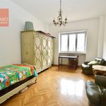 Rent a room of 75 m² in Torino