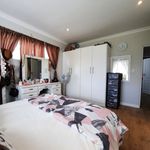 Rent 2 bedroom apartment of 352 m² in Overstrand