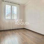 Rent 3 bedroom apartment of 50 m² in MAISONS