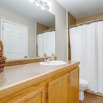 Rent 1 bedroom apartment in Arlington