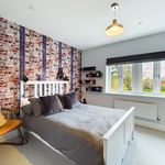 Rent 4 bedroom house in Farnham