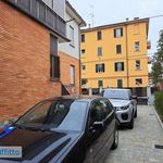 Affitto 3 camera appartamento di 94 m² in Bologna