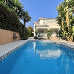 Rent 5 bedroom house of 378 m² in Marbella