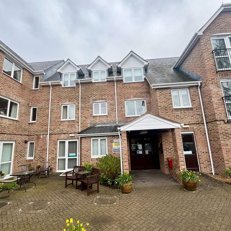 apartment to let - 2 bed North Town