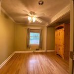 Rent a room of 103 m² in Monroe