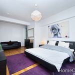 Miete 4 Schlafzimmer wohnung von 160 m² in Düsseldorf