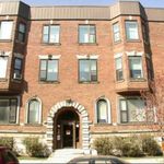 Rent 2 bedroom apartment of 1600 m² in Chicago