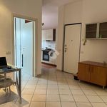 Affitto 2 camera appartamento di 53 m² in Novara
