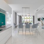 Alquilo 5 dormitorio casa de 420 m² en Málaga