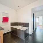 Rent 5 bedroom house of 187 m² in Ixelles