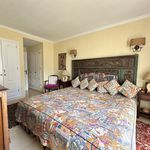 Rent 3 bedroom house of 200 m² in Estepona