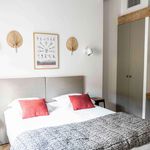 Rent 3 bedroom apartment of 90 m² in Bordeaux