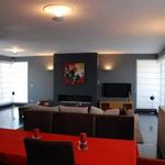 Appartement de 220 m² avec 4 chambre(s) en location à Sint-Pieters-Woluwe
