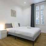 Rent 2 bedroom apartment of 600 m² in Marseille