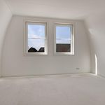 Rent 3 bedroom house of 98 m² in Poortvliet