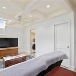Rent 3 bedroom apartment of 1550 m² in Bronxville
