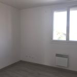 Rent 3 bedroom apartment of 52 m² in Romans-sur-Isère