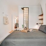 Rent 1 bedroom house of 400 m² in Paris