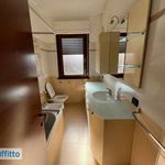 Affitto 4 camera appartamento di 90 m² in Roma