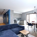 Wynajmij 3 sypialnię apartament z 64 m² w Warszawa