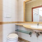 Rent 3 bedroom apartment of 93 m² in Oeiras