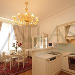 Pronajměte si 3 ložnic/e byt o rozloze 78 m² v Praha