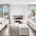Rent 5 bedroom apartment of 277 m² in Sherman Oaks