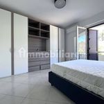 Affitto 4 camera appartamento di 120 m² in Catanzaro Lido
