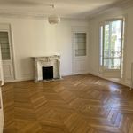 Rent 4 bedroom apartment of 88 m² in Paris