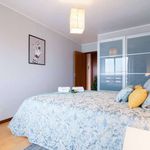 Rent 2 bedroom apartment in São Mamede de Infesta