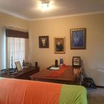 Rent 2 bedroom apartment of 80 m² in City of Tshwane