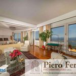 Rent 6 bedroom apartment of 230 m² in Napoli