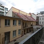 Pronajměte si 1 ložnic/e byt o rozloze 53 m² v Praha