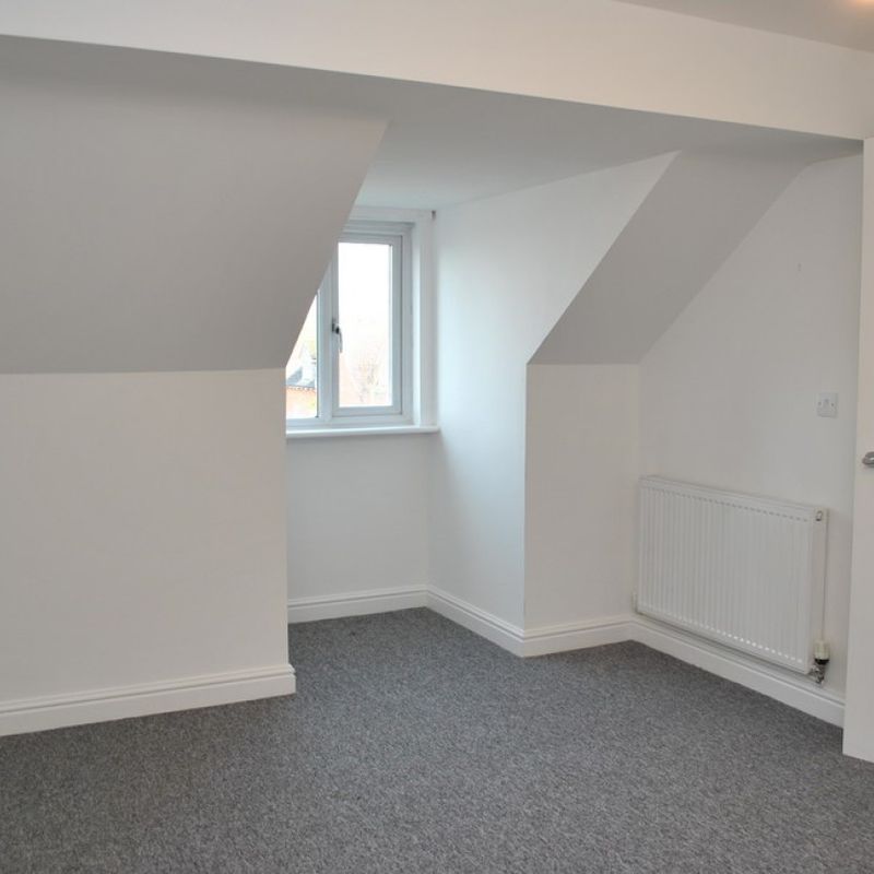 3 bed Town House to Let Chemistry