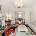 Rent 5 bedroom house of 262 m² in London