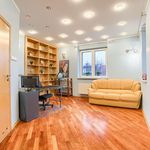 Wynajmij 5 sypialnię dom z 315 m² w Warszawa