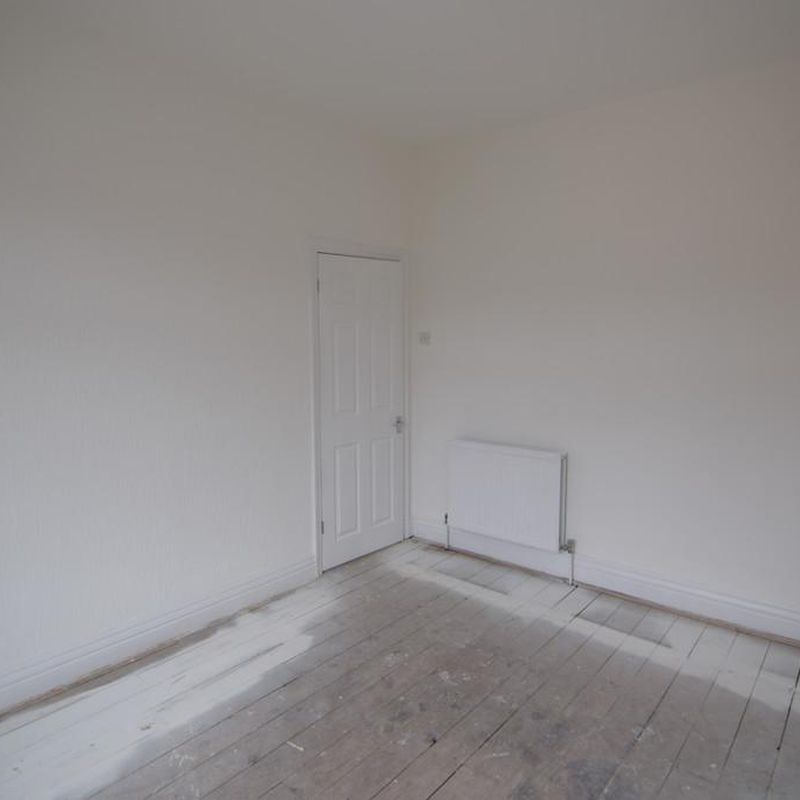 3 bedroom terraced house to rent Layton