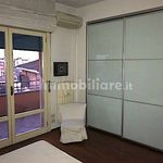 Affitto 4 camera appartamento di 119 m² in Modena