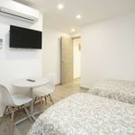 Rent a room of 170 m² in Calaf