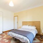Rent a room of 140 m² in Madrid