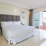 Rent 3 bedroom apartment of 204 m² in Puerto Banús