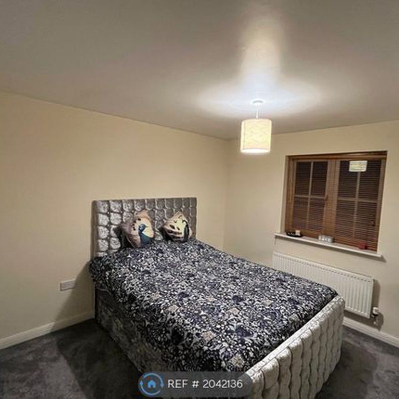 Room to rent in Longmeadow Drive, Wilstead, Bedford MK45