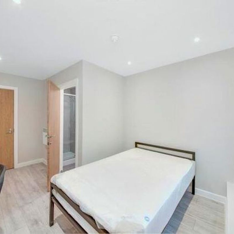 Property to rent in Colonnade House, Sunbridge Road, Bradford, West Yorkshire BD1 Eastbrook